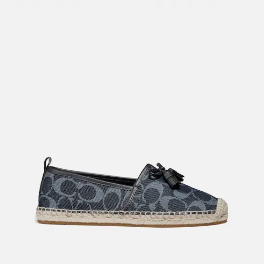 Coach: Carson Espadrille
Size US 8 Condition Used - Excellent
